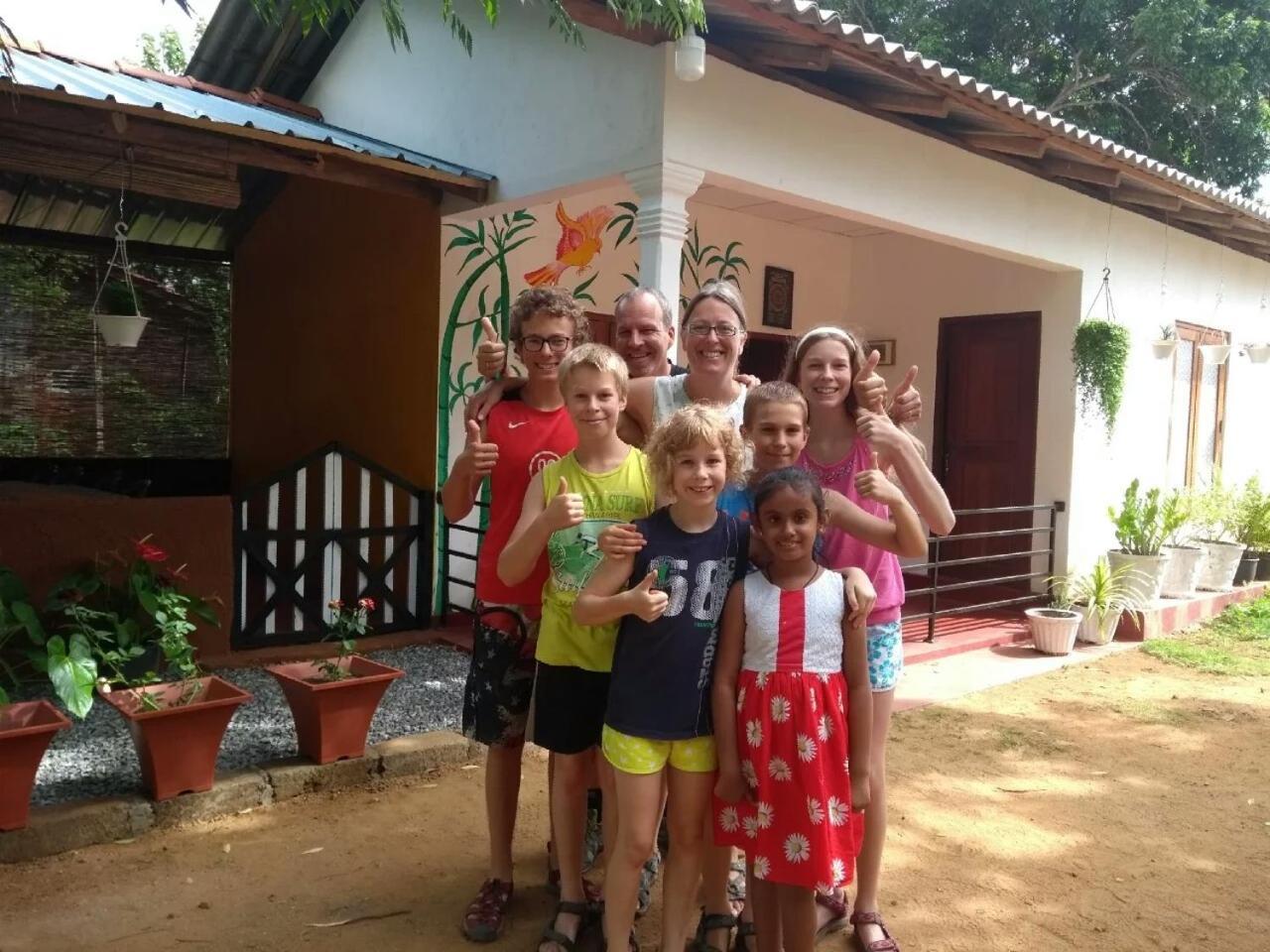 Pawansa Home Stay 哈伯勒内 外观 照片